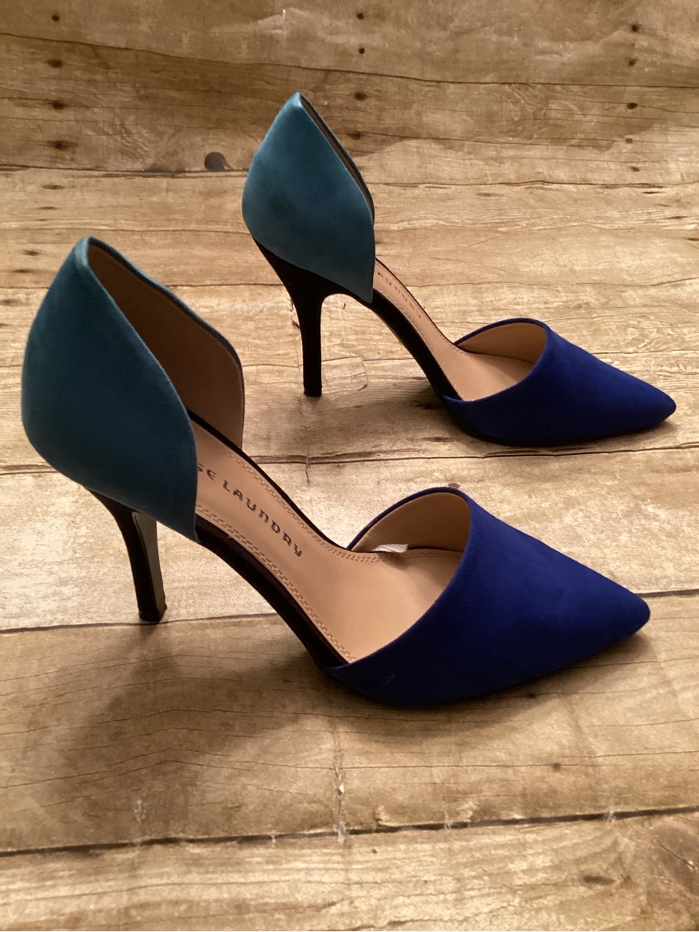 Chinese Laundry Blue and Teal Pointed Heel